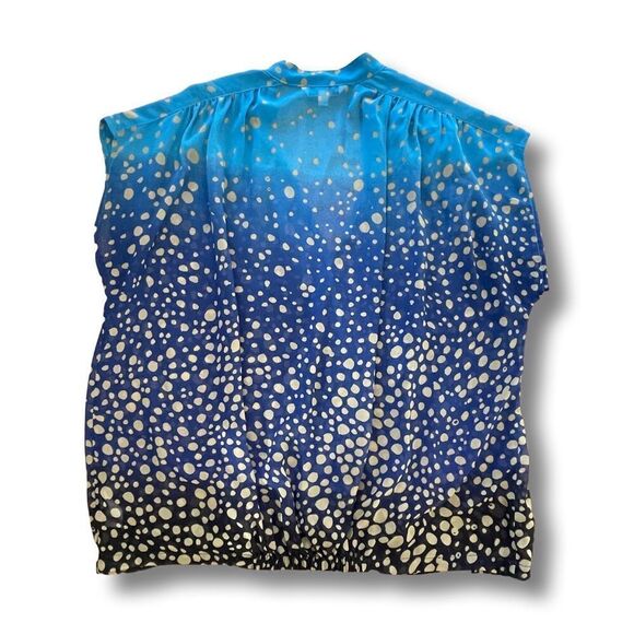 Cabi Women’s Ombre Bubble Dot Blue Sleeveless Chiffon Crossover Blouse • Medium - Picture 6 of 12